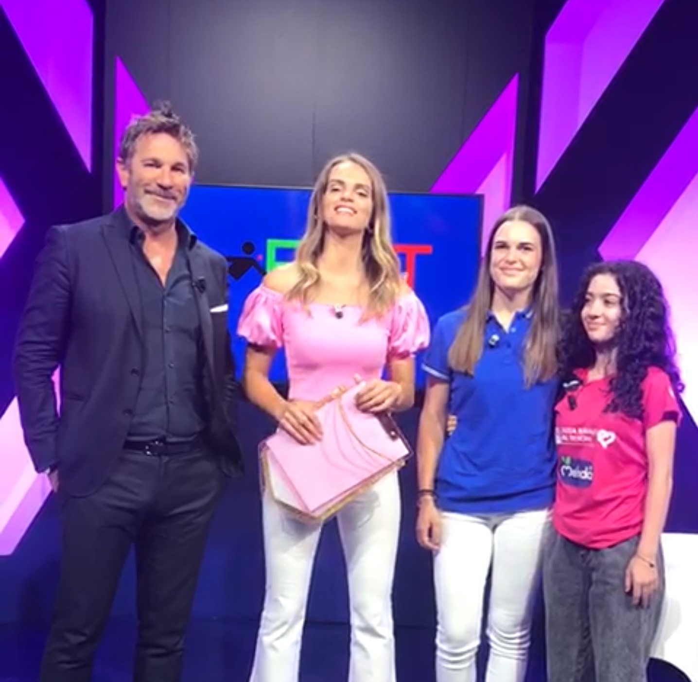 images/News_2021/Sportitalia/ragazze_Cavrianese_e_Segno.jpg