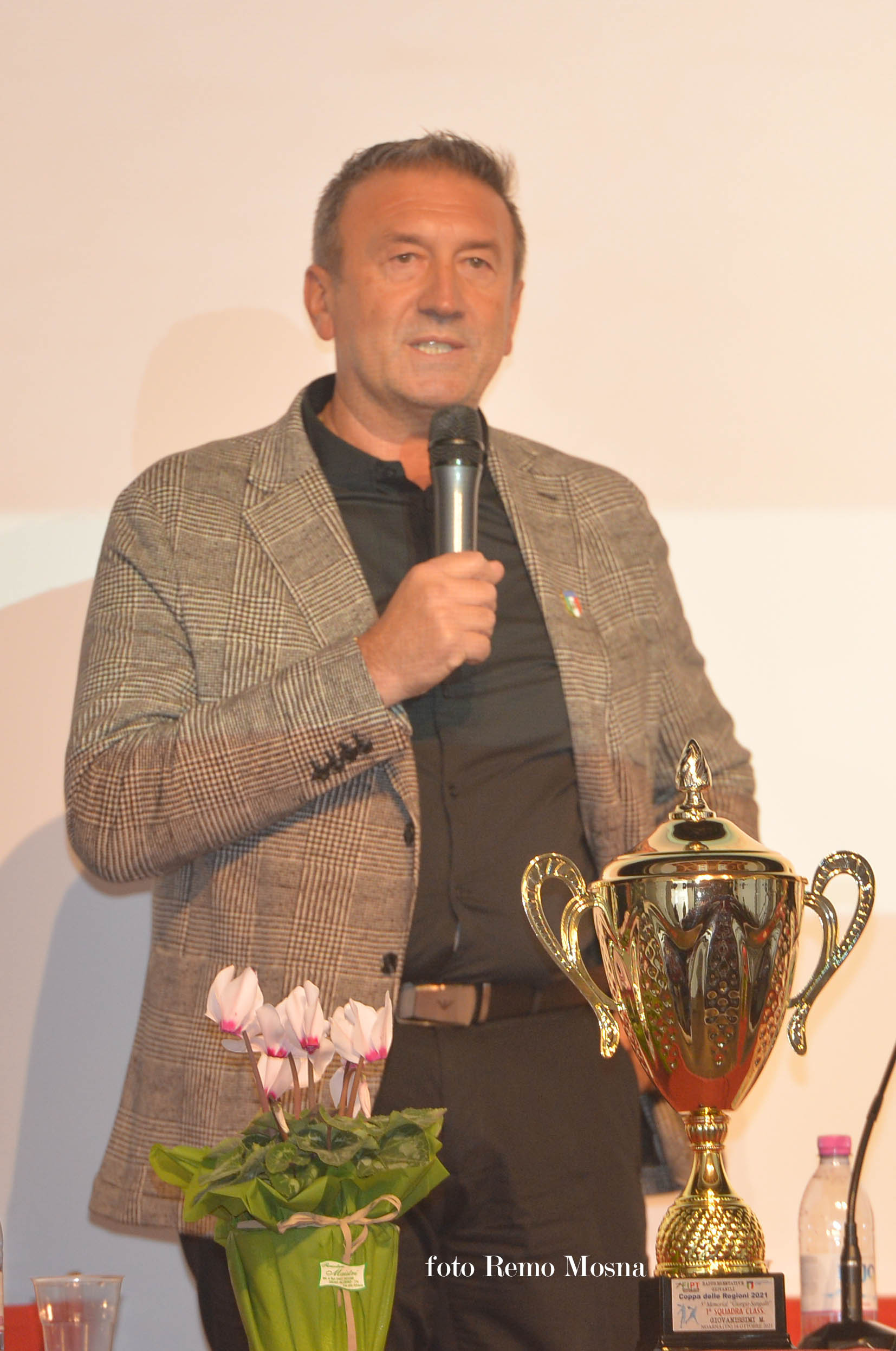 FACCHETTI EDOARDO presidente foto MOSNA 5751