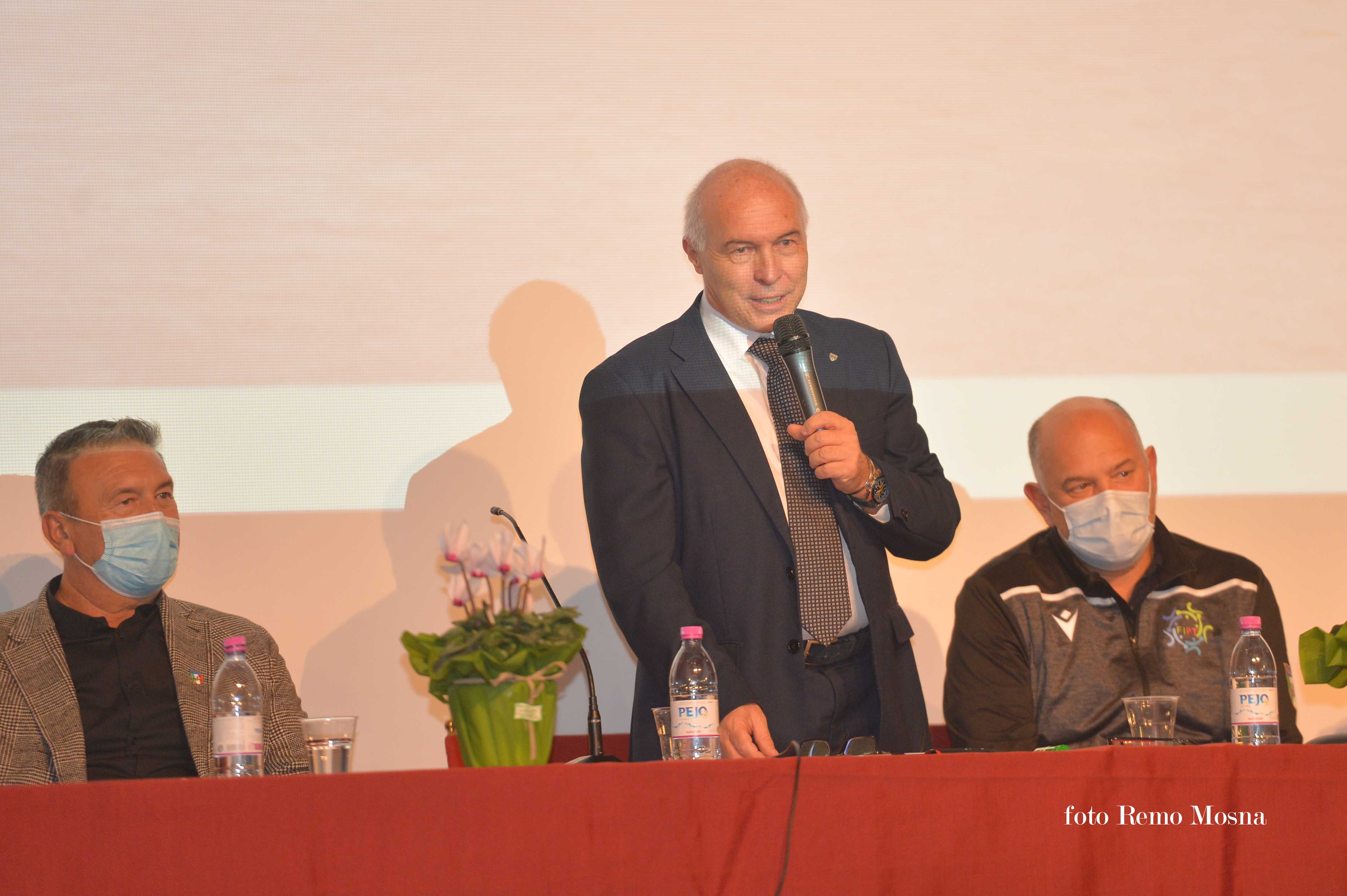 images/News_2021/premiazioni-comitato-trento/PANIZZA_FRANCO_premiazioni_foto_MOSNA_5730.jpg