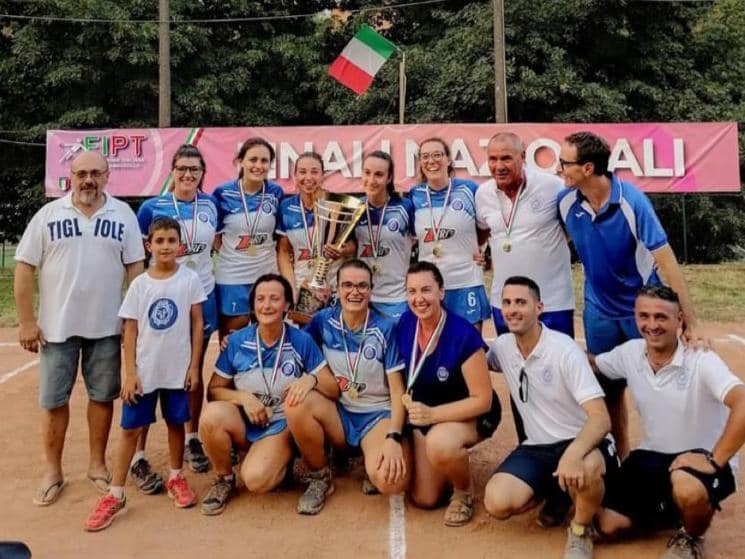 images/News_2022/OPEN/Calendari_SerieAeB_Femminile/tigliolese_campione_ditalia_2022.jpg