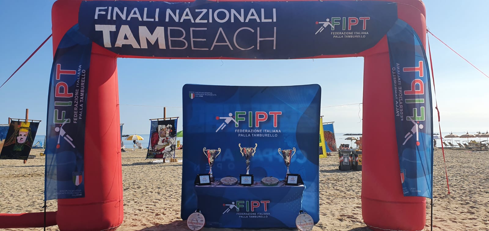 images/News_2022/Tambeach/trofei.jpg